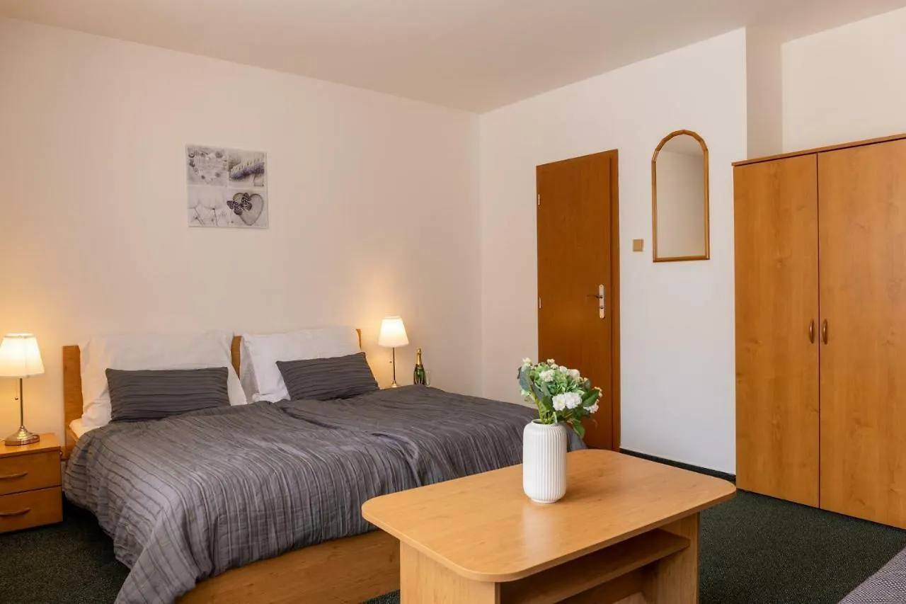 Hotel Kanarek Prag