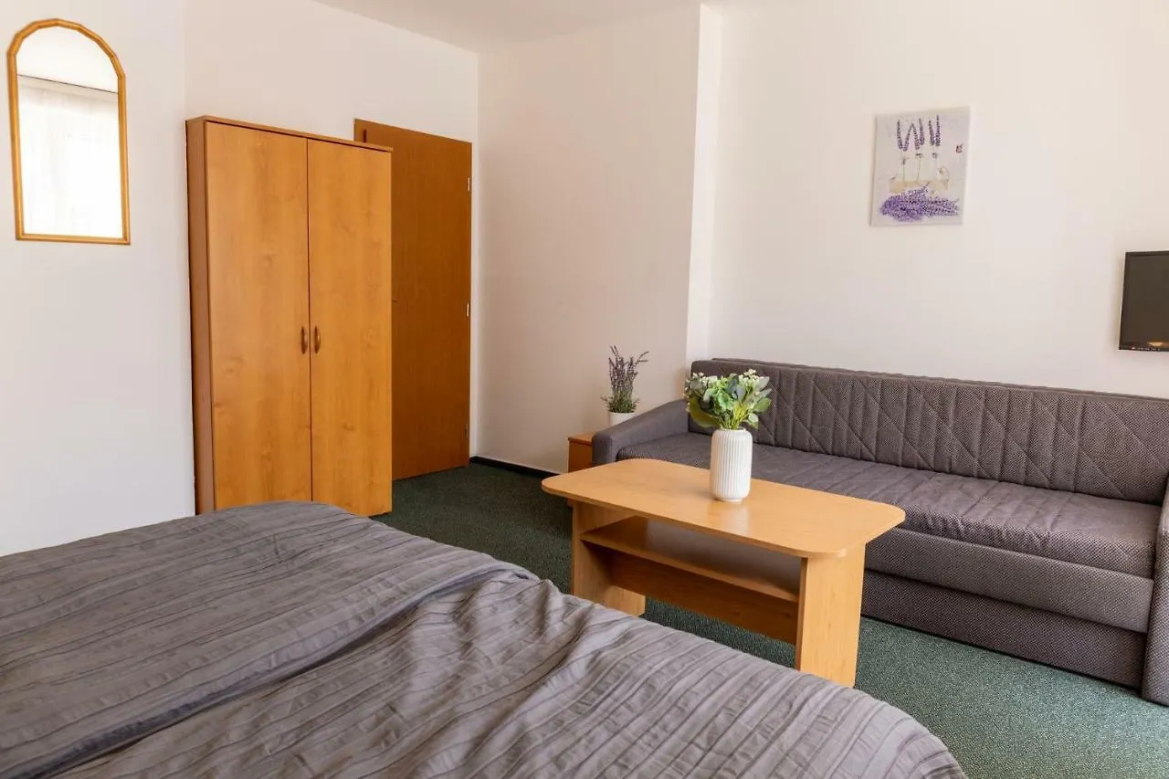 Hotel Kanarek Prag Tjeckien